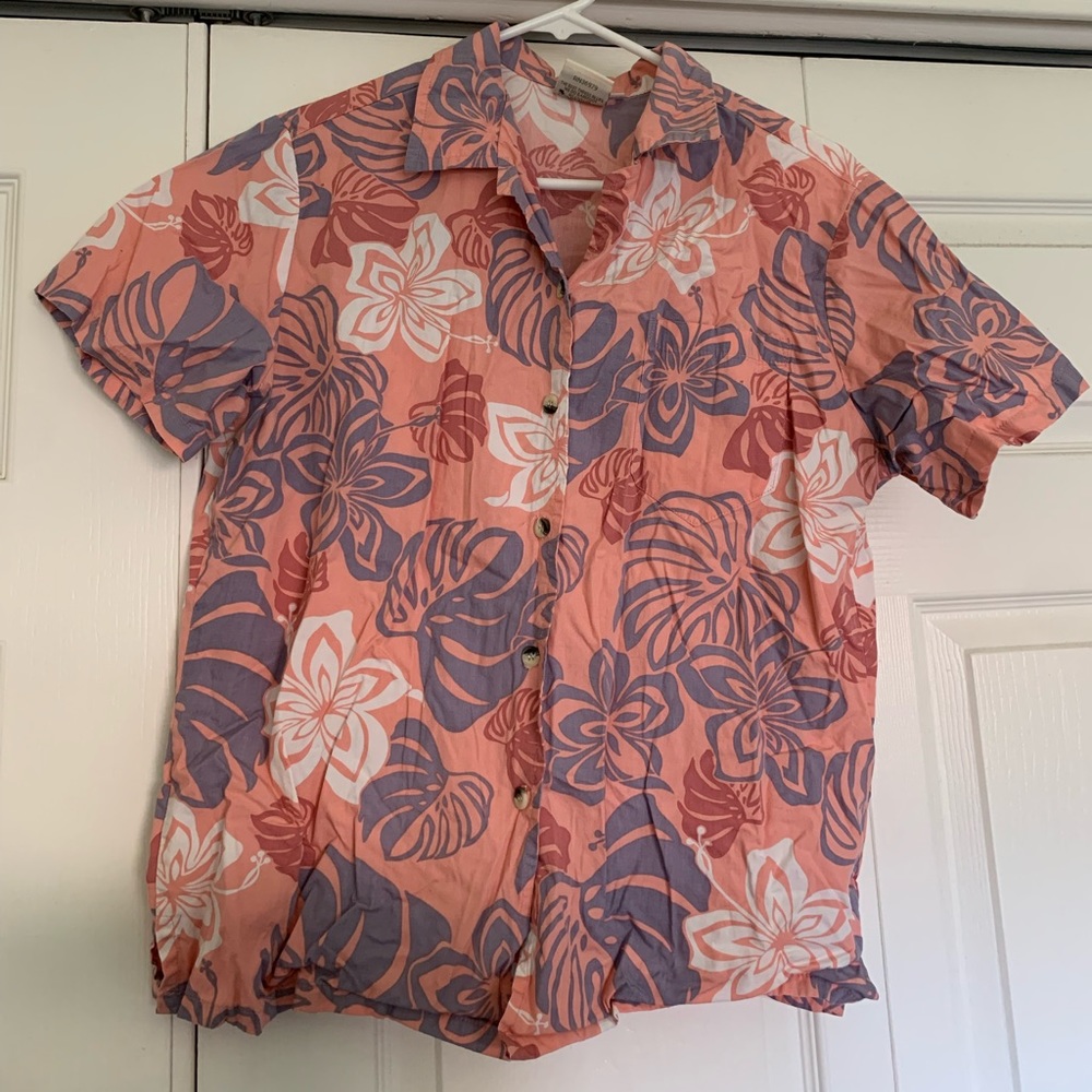 Women’s Hawaiian Shirt. Size M. Go Barefoot brand